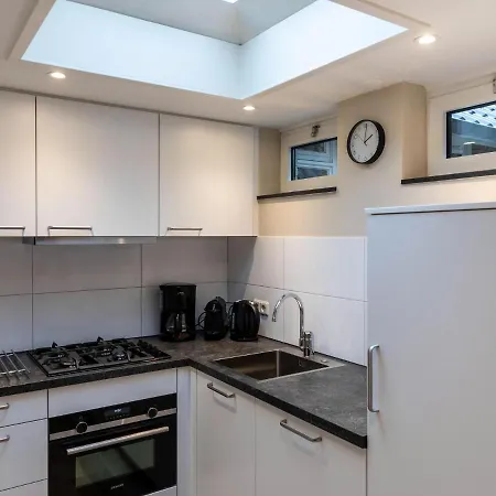 別荘 In Near Mookerheide *