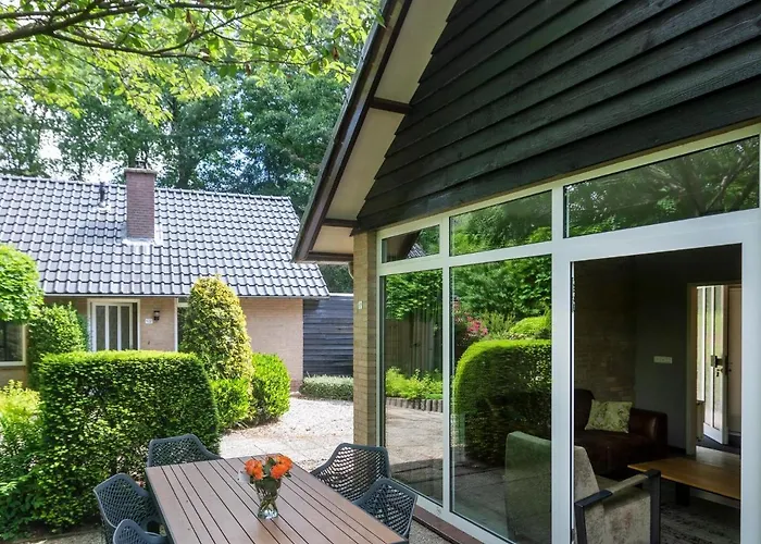 펜션 In Near Mookerheide 무크